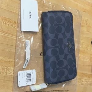 Coach Zip Around Wallet Denim Midnight